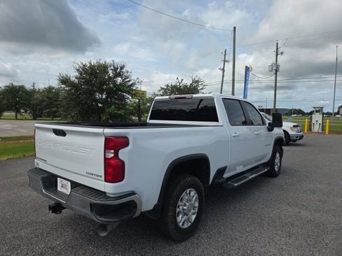 Used 2025 Chevrolet Silverado 2500 LT AWD/4WD image 5