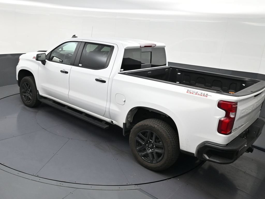 Used 2025 Chevrolet Silverado 1500 LT Trail Boss w/ Convenience Package II AWD/4WD image 14