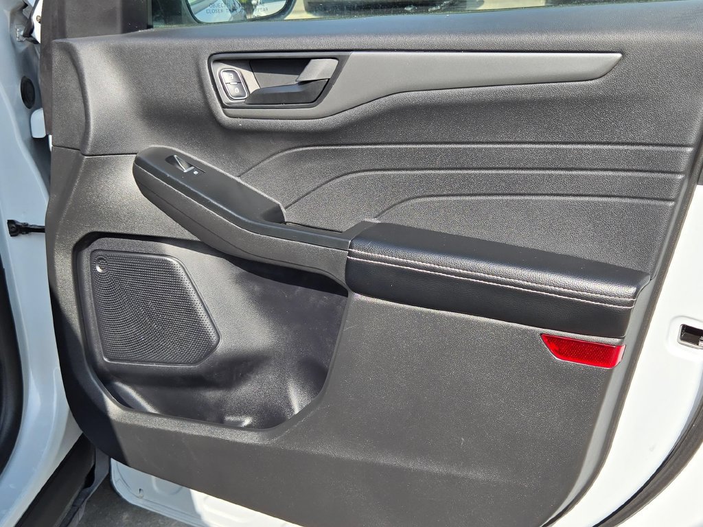 Used 2025 Ford Escape Active AWD/4WD image 34