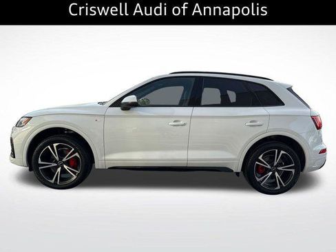 Certified 2025 Audi Q5 2.0T Premium Plus w/ Premium Plus Package AWD/4WD image 3
