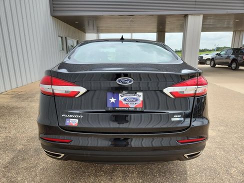 Used 2020 Ford Fusion SE AWD/4WD image 22