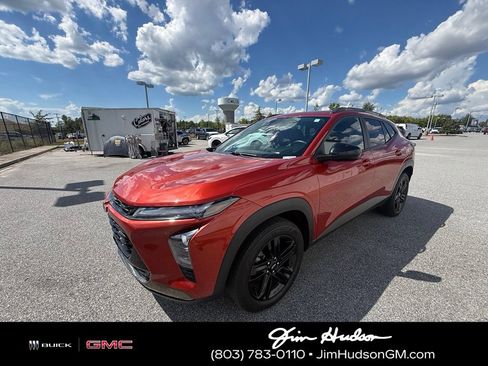 Used 2024 Chevrolet Trax ACTIV FWD image 6