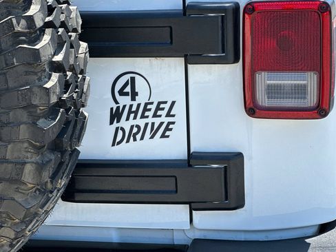 Used 2016 Jeep Wrangler Sport AWD/4WD image 24