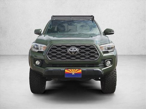 Used 2021 Toyota Tacoma TRD Off-Road w/ Technology Package AWD/4WD image 2