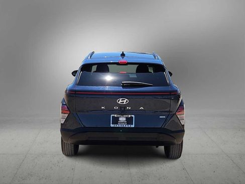 Certified 2025 Hyundai Kona SEL AWD/4WD image 7