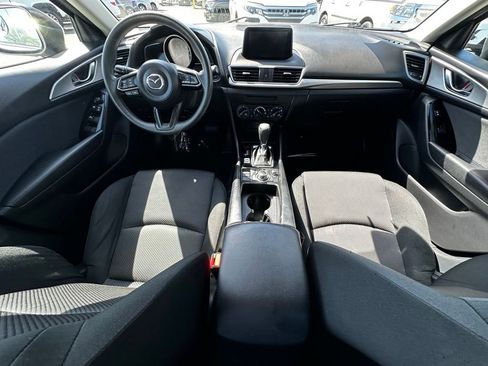 Used 2018 MAZDA MAZDA3 Sport FWD image 16