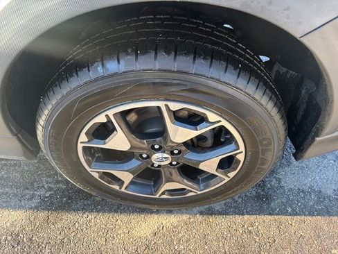 Used 2018 Subaru Crosstrek 2.0i Premium w/ Moonroof Package image 10