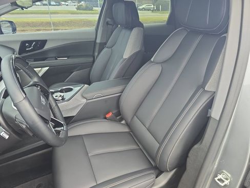 Certified 2025 Cadillac Optiq Luxury 1 image 14