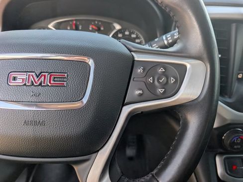 Used 2020 GMC Acadia SLT w/ Premium Package FWD image 14