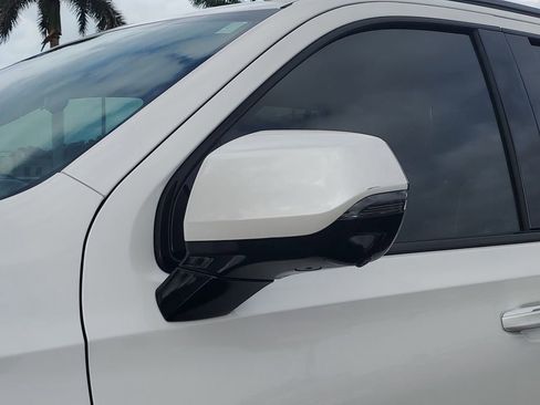 Certified 2024 Cadillac Escalade V w/ LPO, ONYX Package image 12