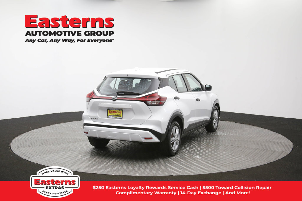 Used 2022 Nissan Kicks S FWD image 39