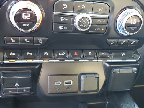 Used 2021 GMC Sierra 1500 Denali w/ Technology Package AWD/4WD image 24