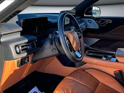 Used 2025 Lincoln Aviator Black Label w/ Black Label Special Edition image 16