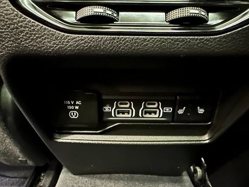 Used 2022 Jeep Grand Cherokee Overland image 30