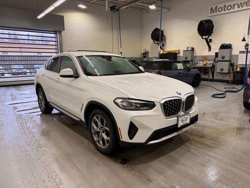 Used 2023 BMW X4 xDrive30i w/ Convenience Package image 7