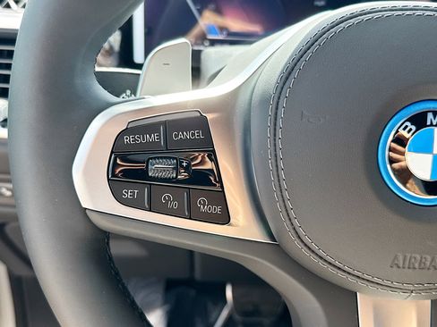 New 2026 BMW X5 xDrive50e w/ Executive Package AWD/4WD image 39