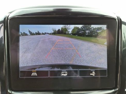 Used 2023 Chevrolet Traverse LT w/ LPO, Floor Liner Package AWD/4WD image 28