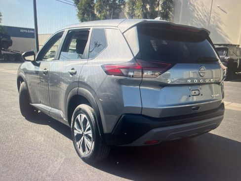 Certified 2023 Nissan Rogue SV image 4