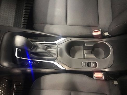 Used 2025 Toyota Corolla LE image 14