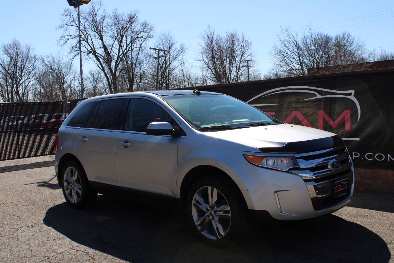 Used 2014 Ford Edge Limited w/ Equipment Group 301A AWD/4WD image 4