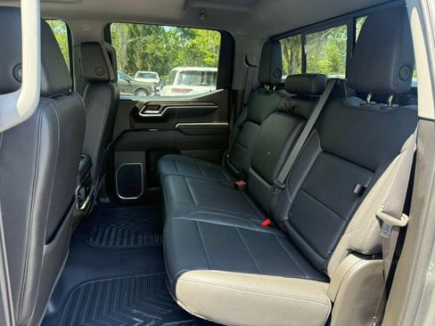 Used 2025 Chevrolet Silverado 1500 LTZ w/ LTZ Premium Package AWD/4WD image 9