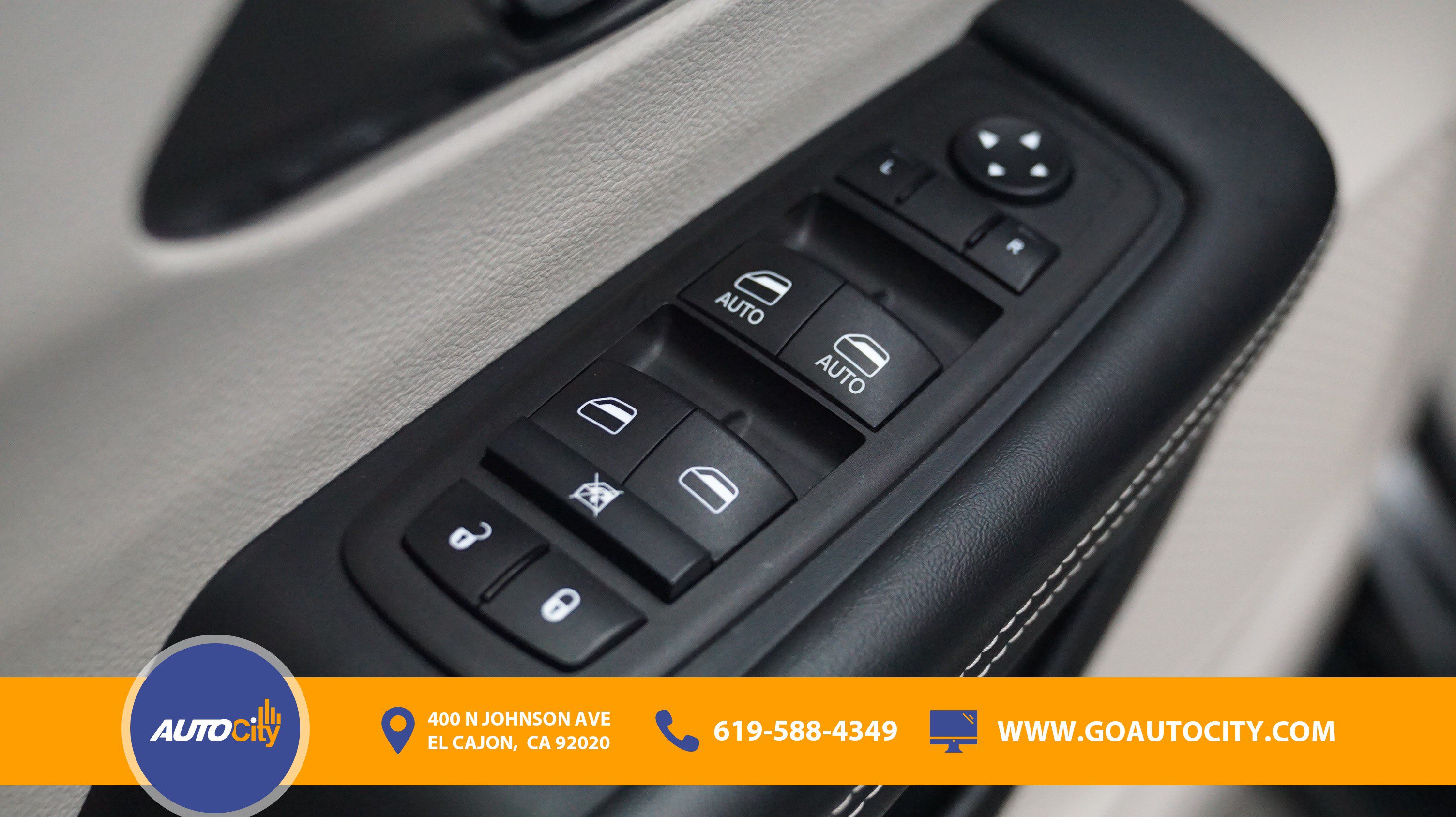Used 2024 Chrysler Pacifica Limited FWD image 18
