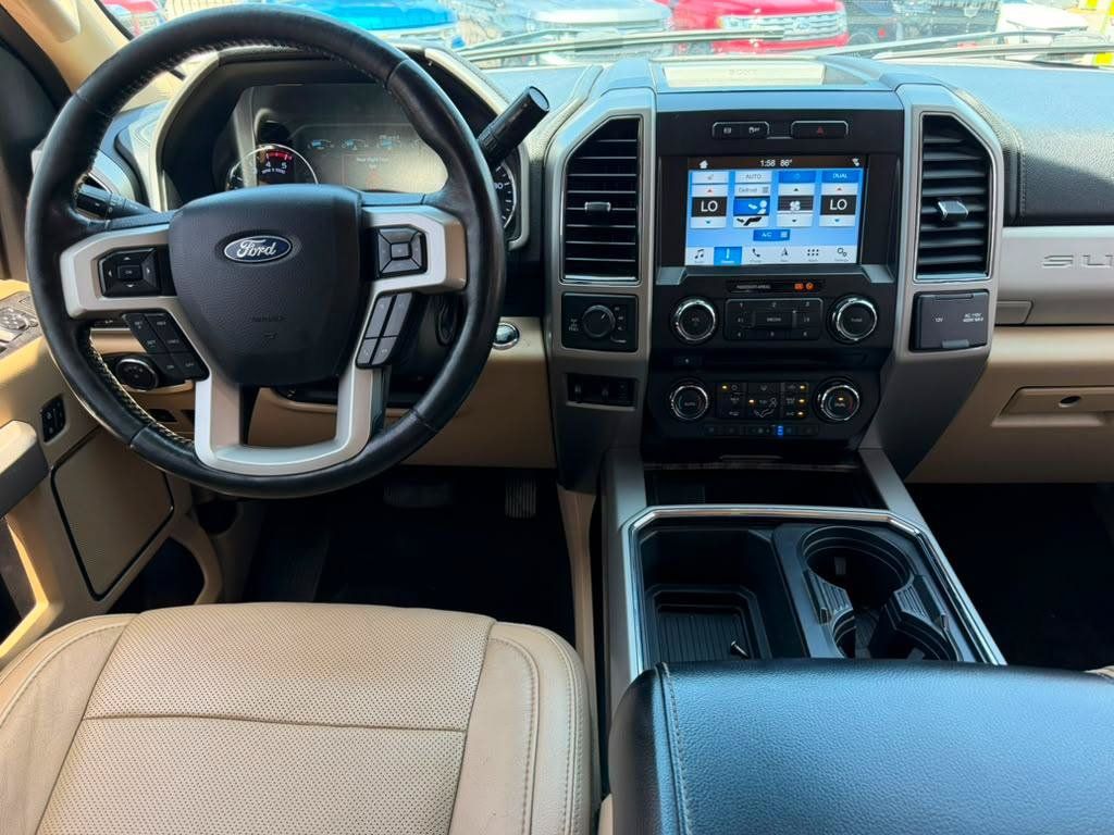 Used 2018 Ford F250 Lariat w/ Lariat Ultimate Package AWD/4WD image 9