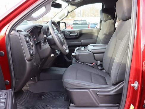 Used 2021 Chevrolet Silverado 1500 Custom Trail Boss w/ LPO, Dark Essentials Package image 4