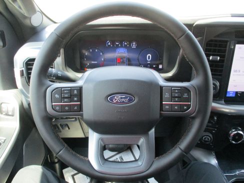 Used 2025 Ford F150 Lariat w/ Equipment Group 502A High AWD/4WD image 13