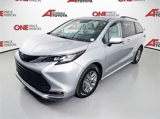 Used 2021 Toyota Sienna XLE w/ XLE Plus Package video 3