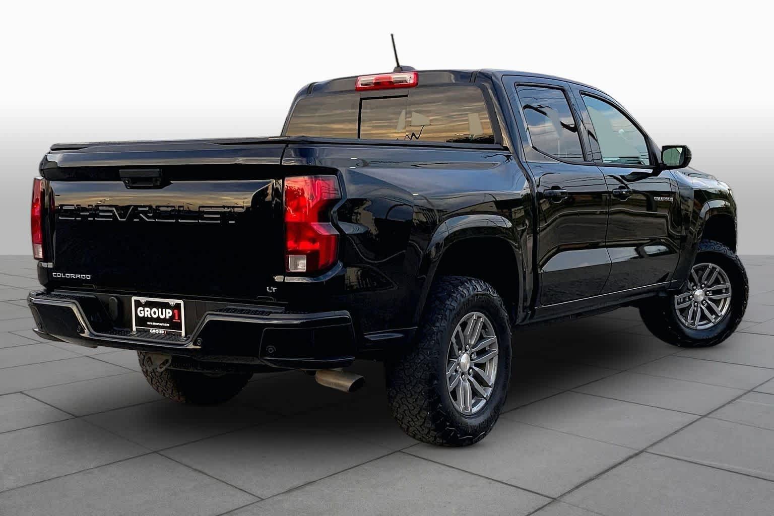 Used 2023 Chevrolet Colorado LT w/ LT Convenience Package RWD image 13