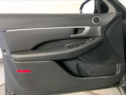 Used 2025 Hyundai Sonata SEL FWD image 24