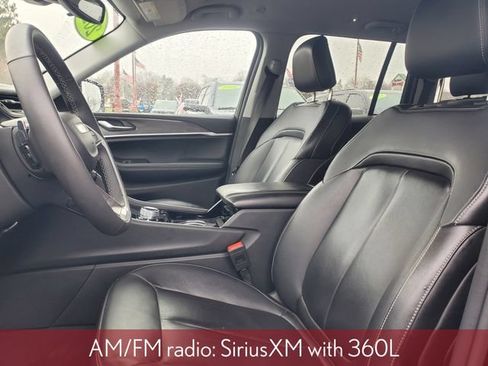 Used 2023 Jeep Grand Cherokee Limited AWD/4WD image 13
