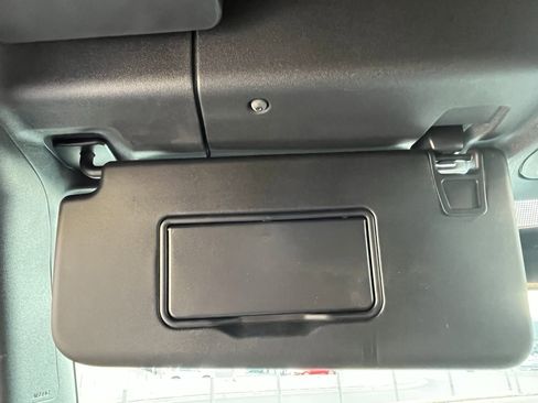 Used 2024 Ford Bronco Badlands image 23