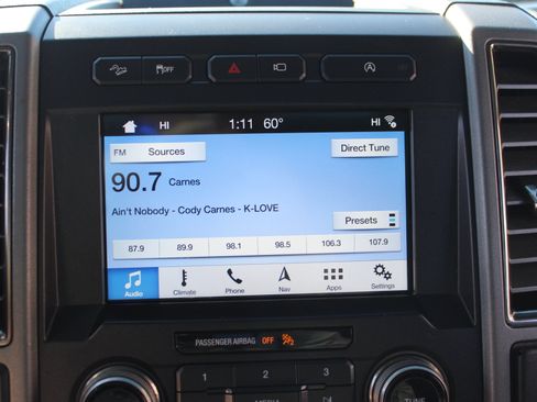 Used 2018 Ford F150 Raptor w/ Equipment Group 802A Luxury image 25