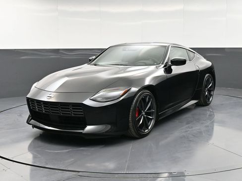 Used 2024 Nissan Z Performance w/ Floor Mat Package RWD image 1