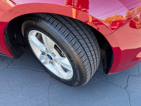 Used 2014 Ford Focus SE image 22