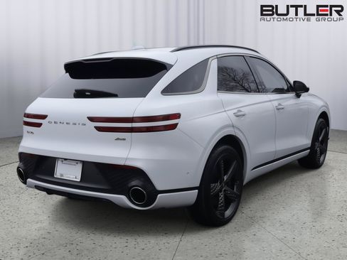 Used 2023 Genesis GV70 2.5T w/ Sport Prestige Package AWD/4WD image 6
