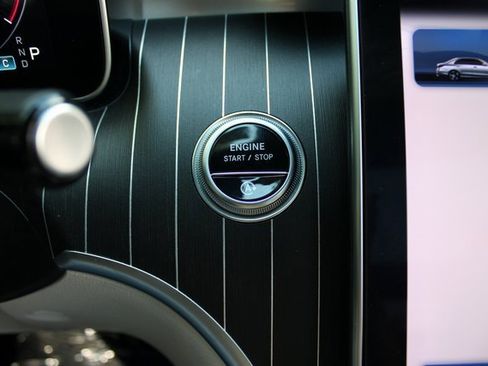 Used 2024 Mercedes-Benz C 300 4MATIC Sedan w/ Exclusive Trim Package image 20