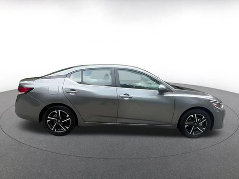 Used 2025 Nissan Sentra SV FWD image 13