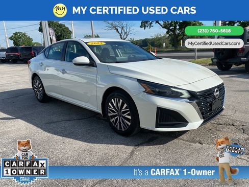 Used 2023 Nissan Altima 2.5 SV w/ SV Premium Package AWD/4WD image 3