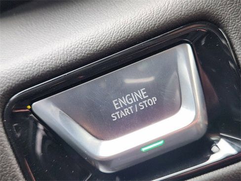 New 2026 GMC Yukon XL Denali w/ Denali Reserve Package image 15