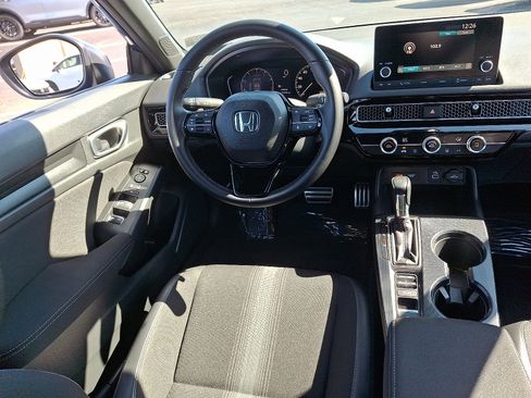 Used 2023 Honda Civic Sport image 10