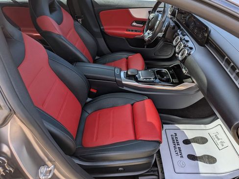 Used 2022 Mercedes-Benz CLA 35 AMG 4MATIC image 29