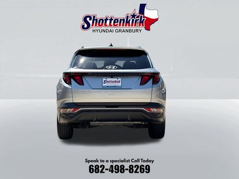 Used 2024 Hyundai Tucson SEL FWD image 7
