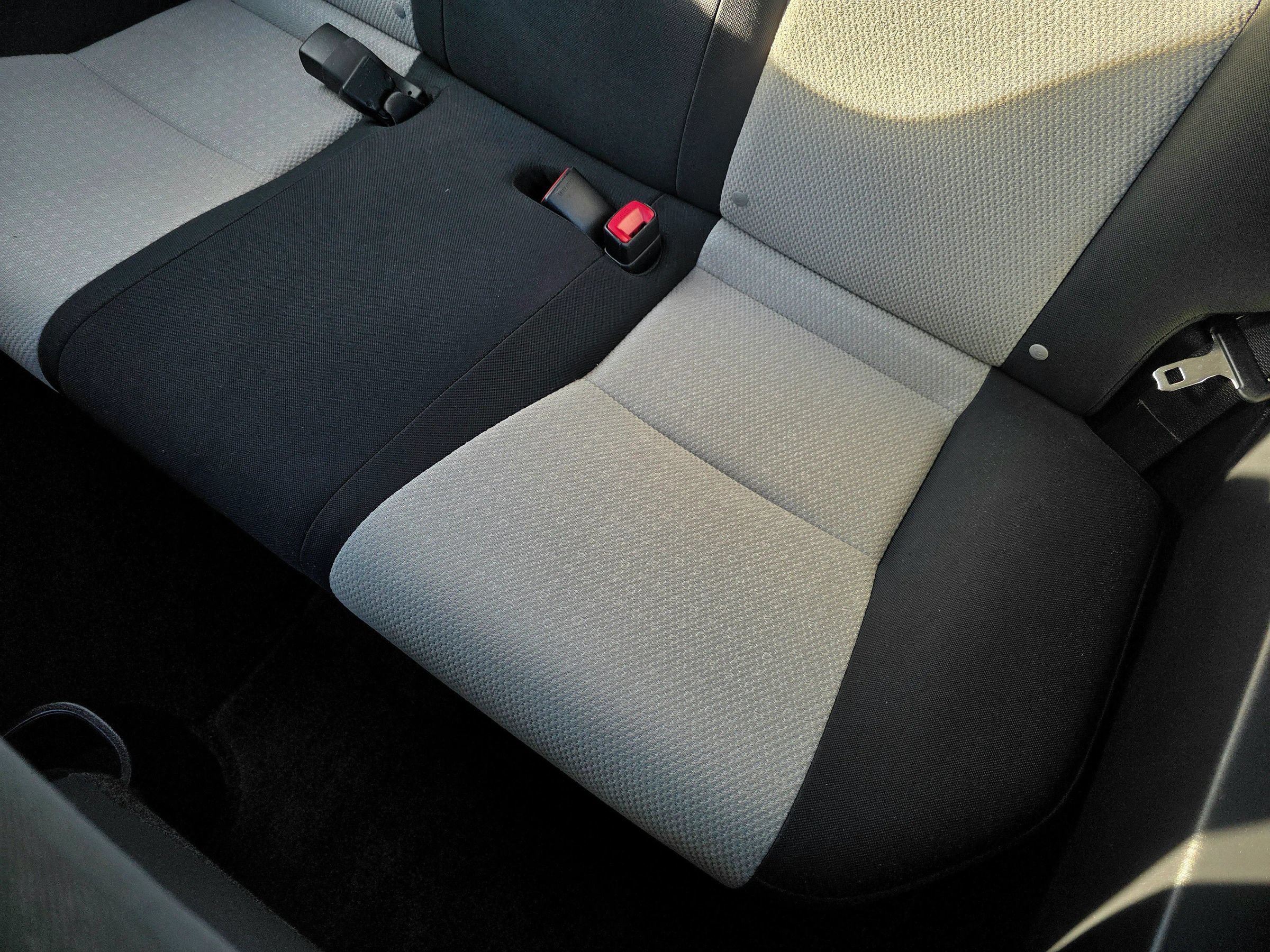 Used 2013 Toyota Yaris L FWD image 42