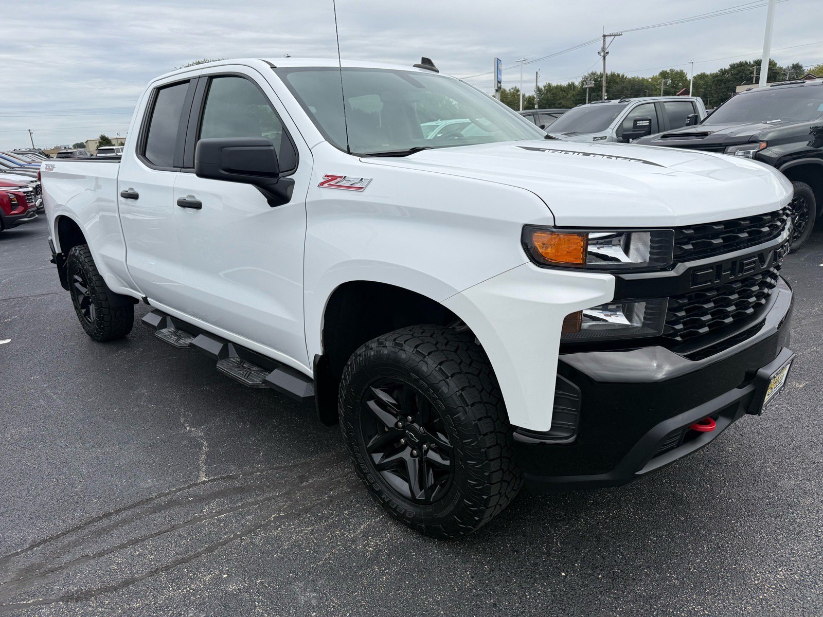 Used 2019 Chevrolet Silverado 1500 Custom Trail Boss w/ Custom Convenience Package AWD/4WD image 8