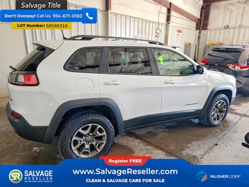 Used 2020 Jeep Cherokee Trailhawk w/ Cold Weather Group AWD/4WD image 4