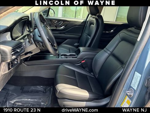 Certified 2024 Lincoln Corsair AWD image 12