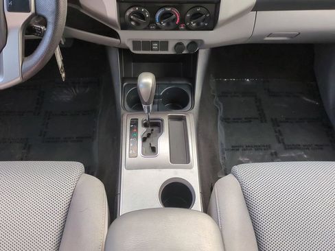 Used 2012 Toyota Tacoma PreRunner image 19